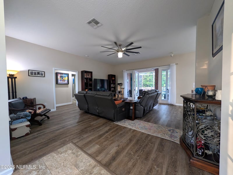 782 Wellhouse Dr, Jacksonville, FL 32220