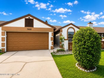 7820 Fawn Brook Cir E, Jacksonville, FL 32256