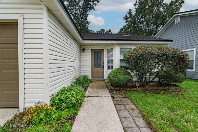 7826 Aquarius Cir S, Jacksonville, FL 32216