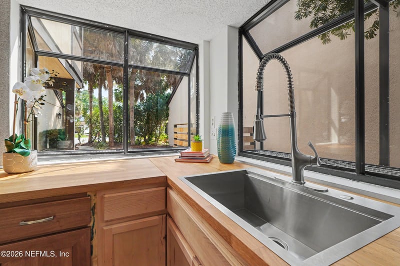 7827 Cypress Point Ct, Jacksonville, FL 32256