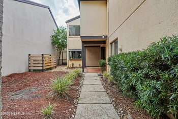 7827 Cypress Point Ct, Jacksonville, FL 32256