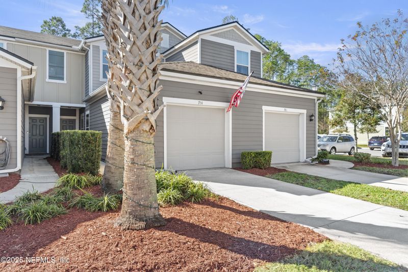 784 Servia Dr, St Johns, FL 32259