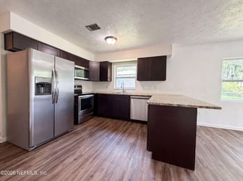 7842 Rondeau Dr E, Jacksonville, FL 32217