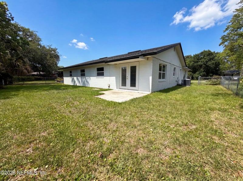 7842 Rondeau Dr E, Jacksonville, FL 32217