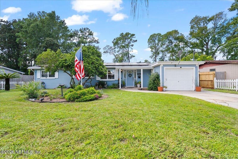 7862 Praver Dr W, Jacksonville, FL 32217