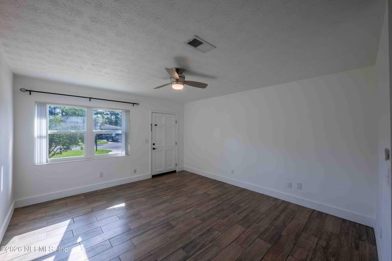 7880 Rondeau Dr E, Jacksonville, FL 32217