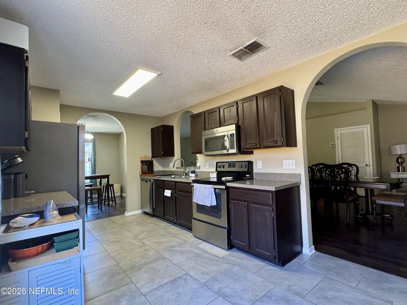 7887 Macdougall Dr, Jacksonville, FL 32244