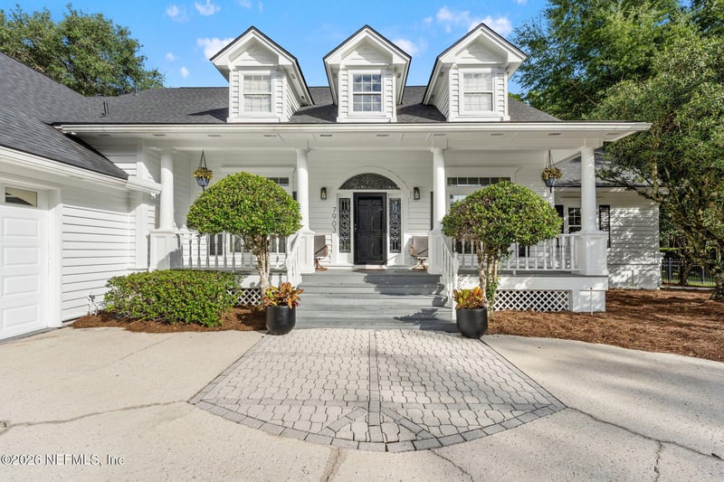 7903 Vineyard Lake Rd N, Jacksonville, FL 32256
