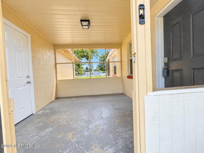 7909 Caxton Cir W, Jacksonville, FL 32208