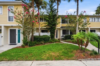 7910 Los Robles Ct, Jacksonville, FL 32256