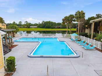 7910 Los Robles Ct, Jacksonville, FL 32256