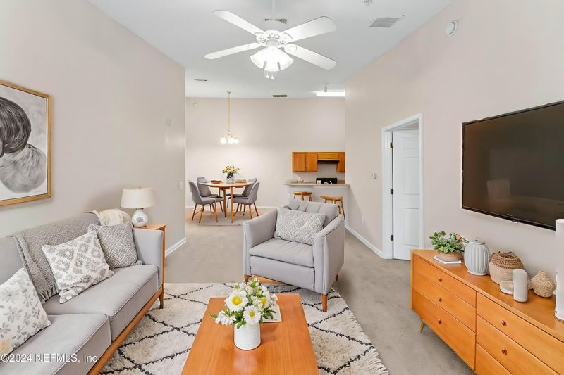 7920 Merrill Rd #2214, Jacksonville, FL 32277