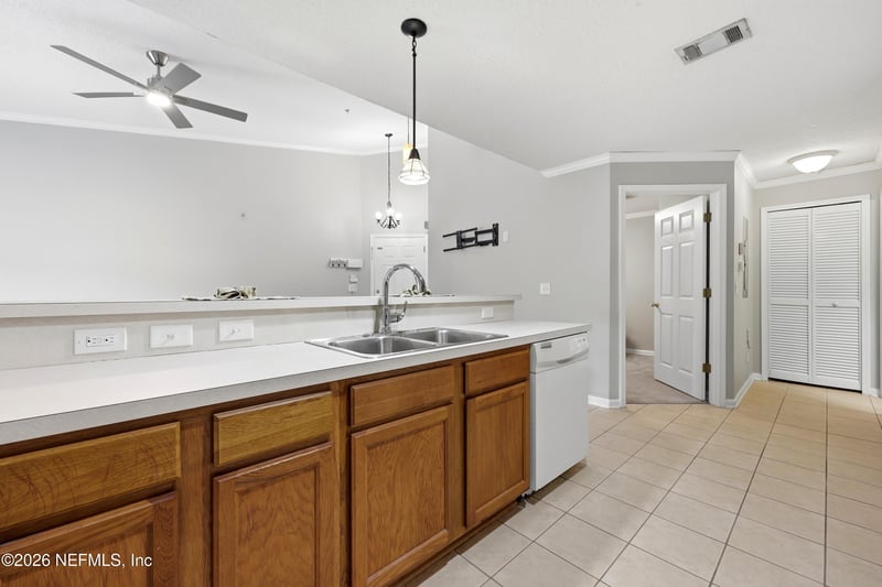 7920 Merrill Rd #411, Jacksonville, FL 32277