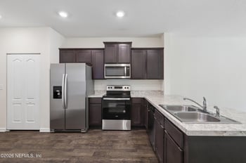 7927 Echo Springs Rd, Jacksonville, FL 32256