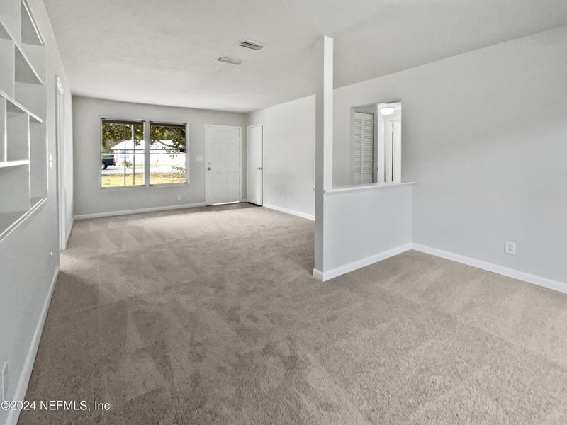 7931 La Trec Dr, Jacksonville, FL 32221