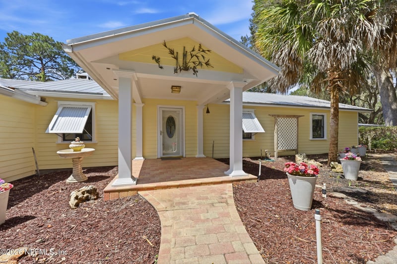 7932 Breezy Point Rd W, Melrose, FL 32666