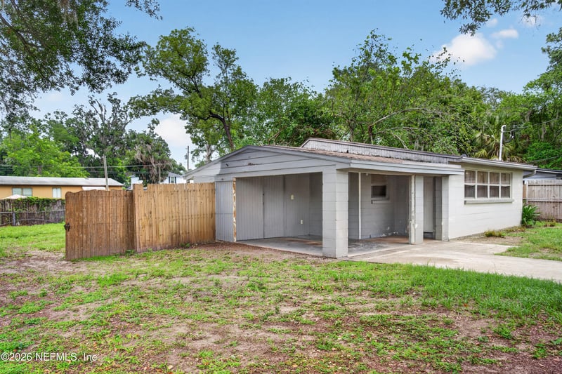 7933 Berry Ave, Jacksonville, FL 32211