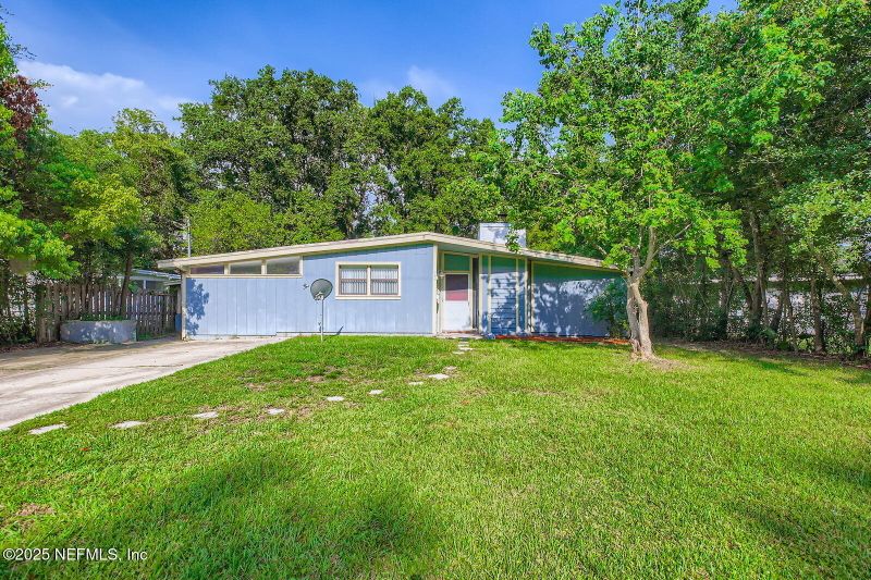 794 La Marche Dr, Jacksonville, FL 32205