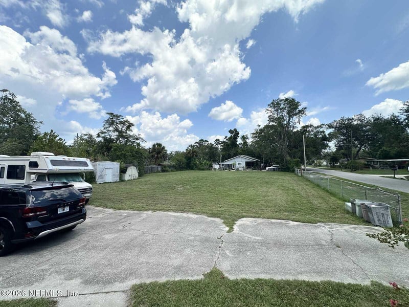 7959 Stuart Ave, Jacksonville, FL 32220