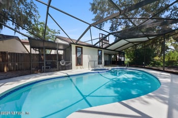 7962 Linkside Dr, Jacksonville, FL 32256