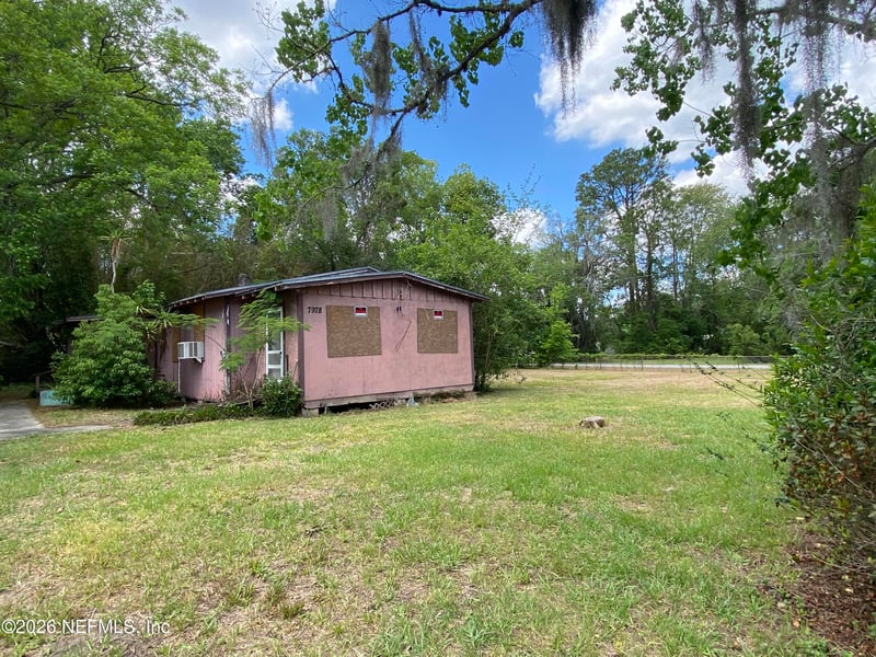7978 Siskin Ave, Jacksonville, FL 32219