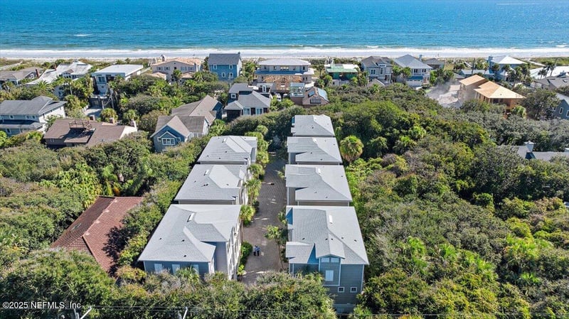 80 Beach Cottage Ln #201, Atlantic Beach, FL 32233