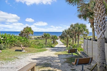 80 Beach Cottage Ln #201, Atlantic Beach, FL 32233