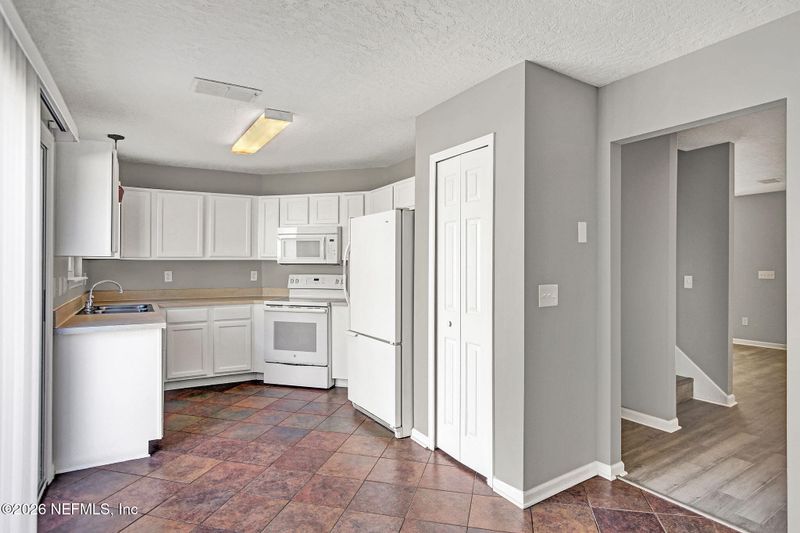 800 Old Bridge Rd #3, St Johns, FL 32259