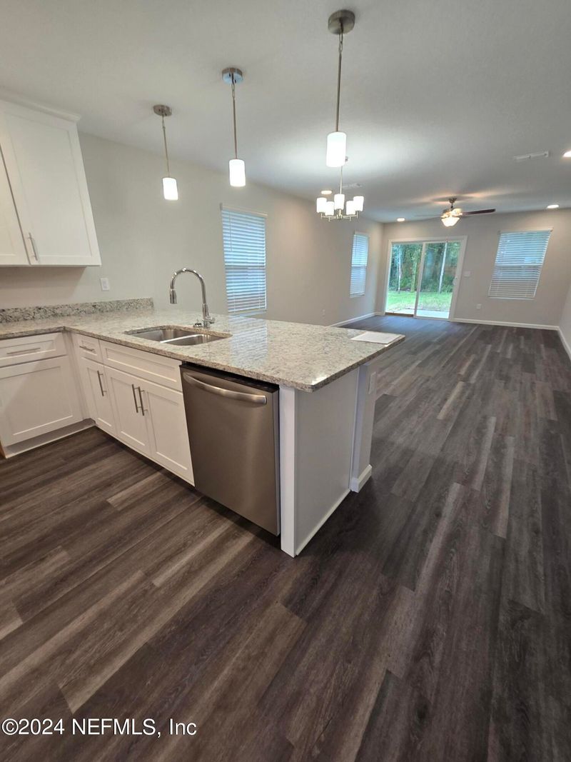 8005 Cannon St, Jacksonville, FL 32220