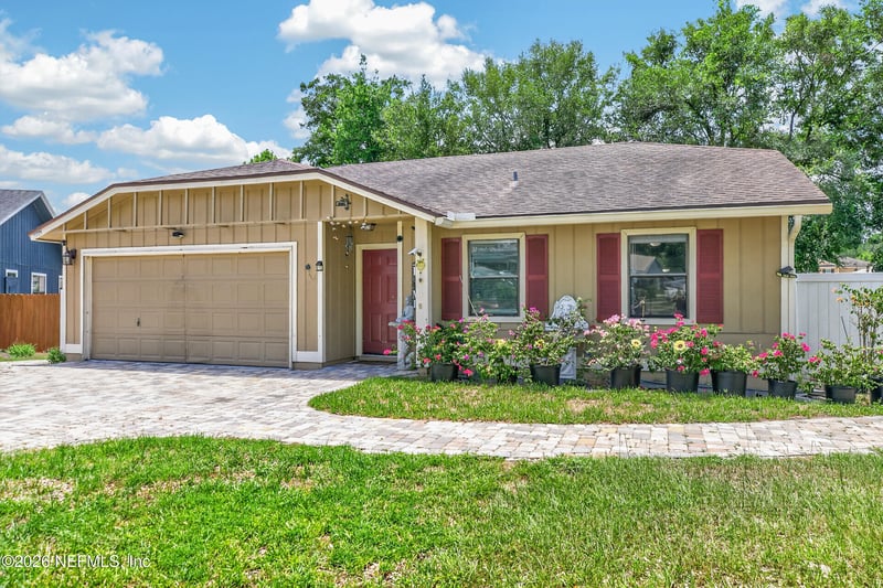 8005 Fleur De Lis Dr, Jacksonville, FL 32277
