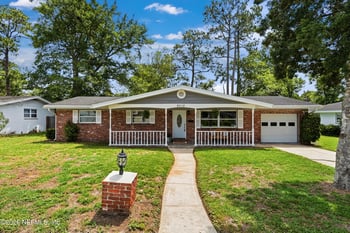 8015 Mendoza Dr, Jacksonville, FL 32217