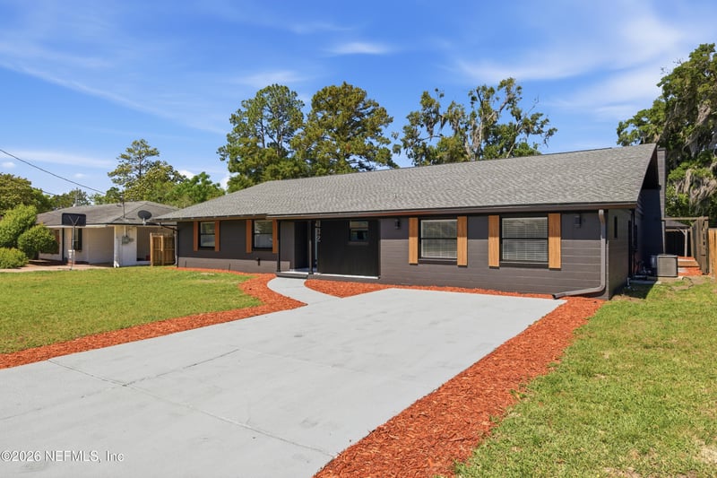 802 Antigua Rd, Jacksonville, FL 32216
