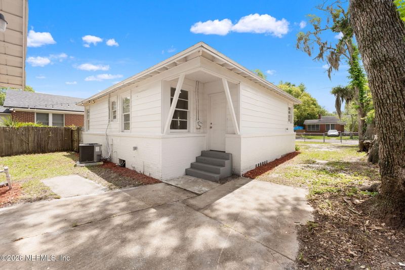 8024 Hawthorne St, Jacksonville, FL 32208