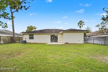 8031 Macinnes Dr E, Jacksonville, FL 32244