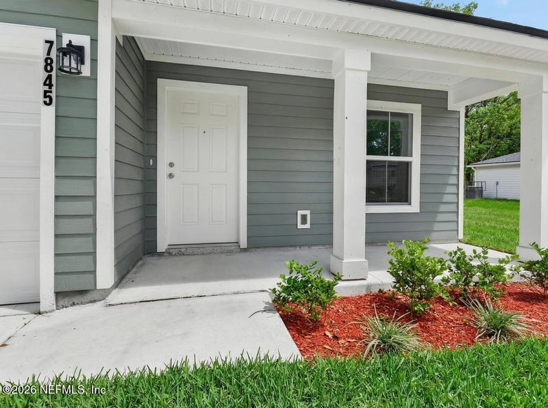 8033 Osteen St, Jacksonville, FL 32254