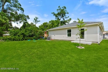 8033 Osteen St, Jacksonville, FL 32254