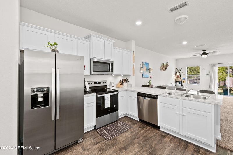 8036 Echo Springs Rd, Jacksonville, FL 32256