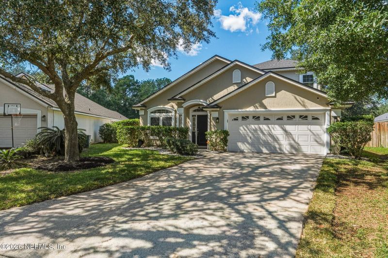 804 Bellshire Dr, Orange Park, FL 32065