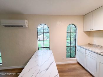 8042 County Line Rd, Melrose, FL 32666