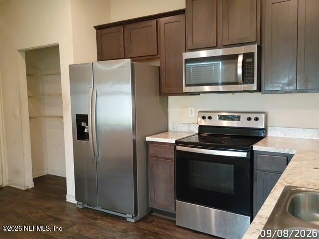8047 Echo Springs Rd, Jacksonville, FL 32256