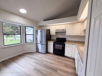 8048 Kilwinning Ln, Jacksonville, FL 32244