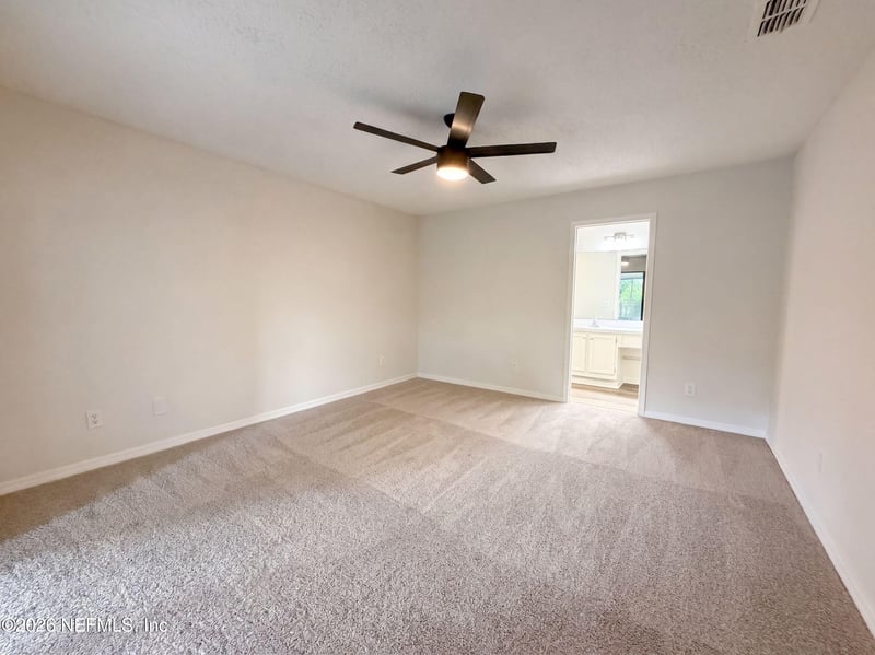 8048 Kilwinning Ln, Jacksonville, FL 32244
