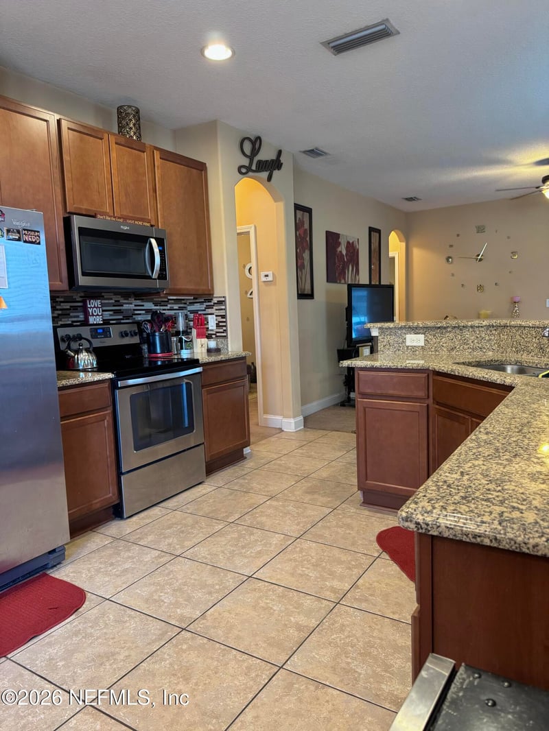 805 Glendale Ln, Orange Park, FL 32065