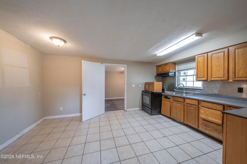 8054 Paschal St, Jacksonville, FL 32220