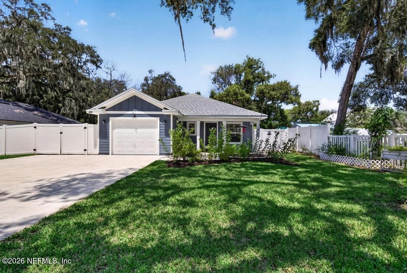 806 Cove St, Green Cove Springs, FL 32043
