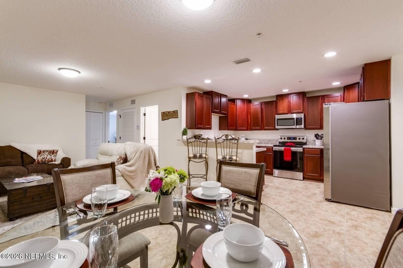 806 Oak St, Green Cove Springs, FL 32043
