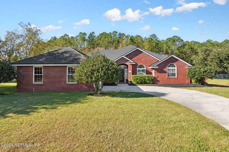 806 Wellhouse Dr, Jacksonville, FL 32220