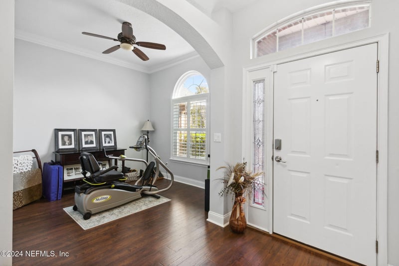 806 Wellhouse Dr, Jacksonville, FL 32220