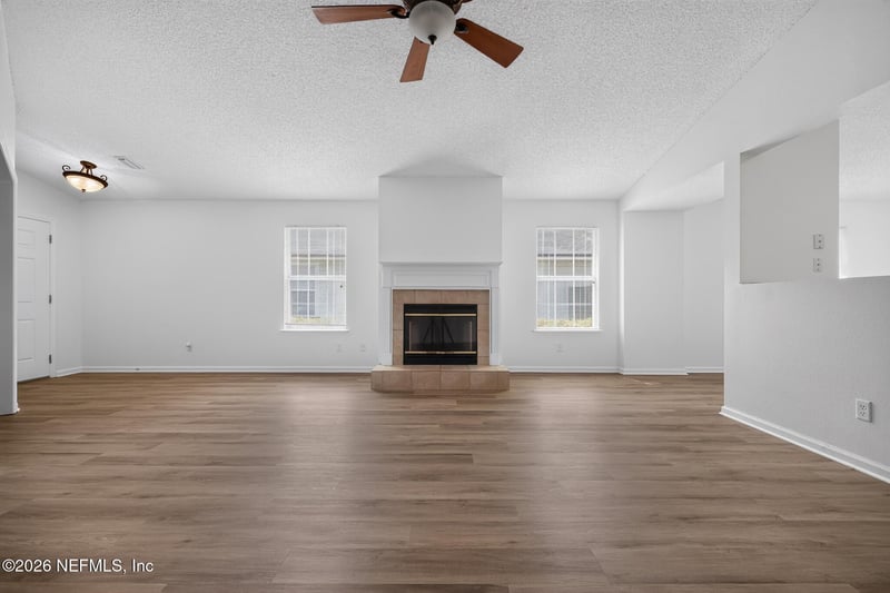 8066 Leafcrest Dr, Jacksonville, FL 32244