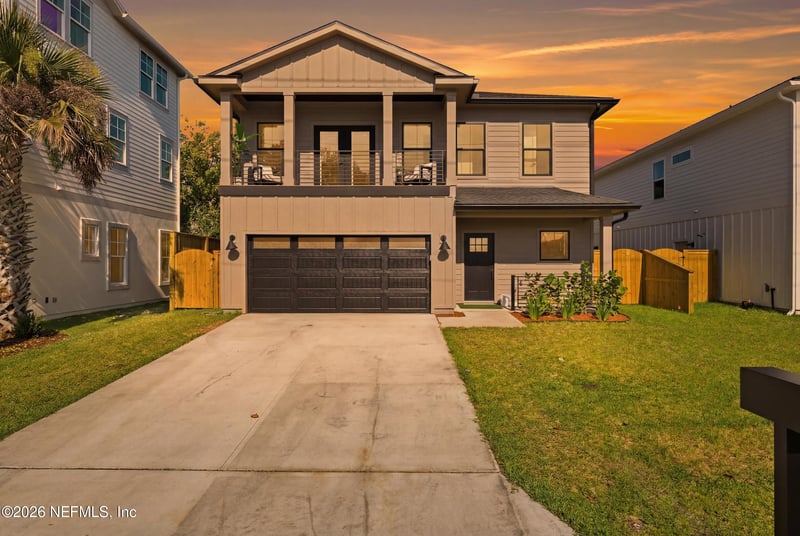 808 4th St S, Jacksonville Beach, FL 32250